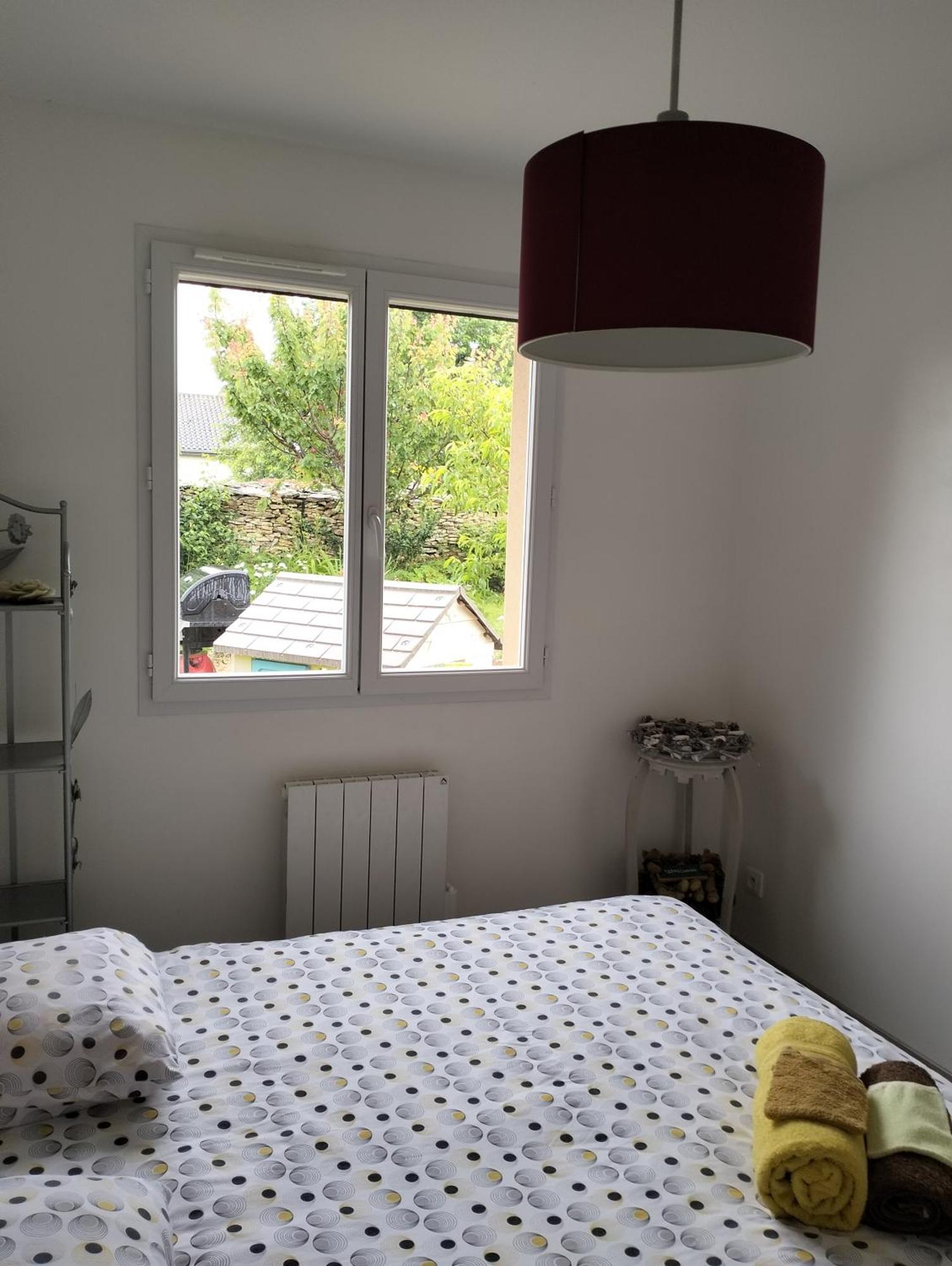 Chez Isa Apartment Massilly Bagian luar foto